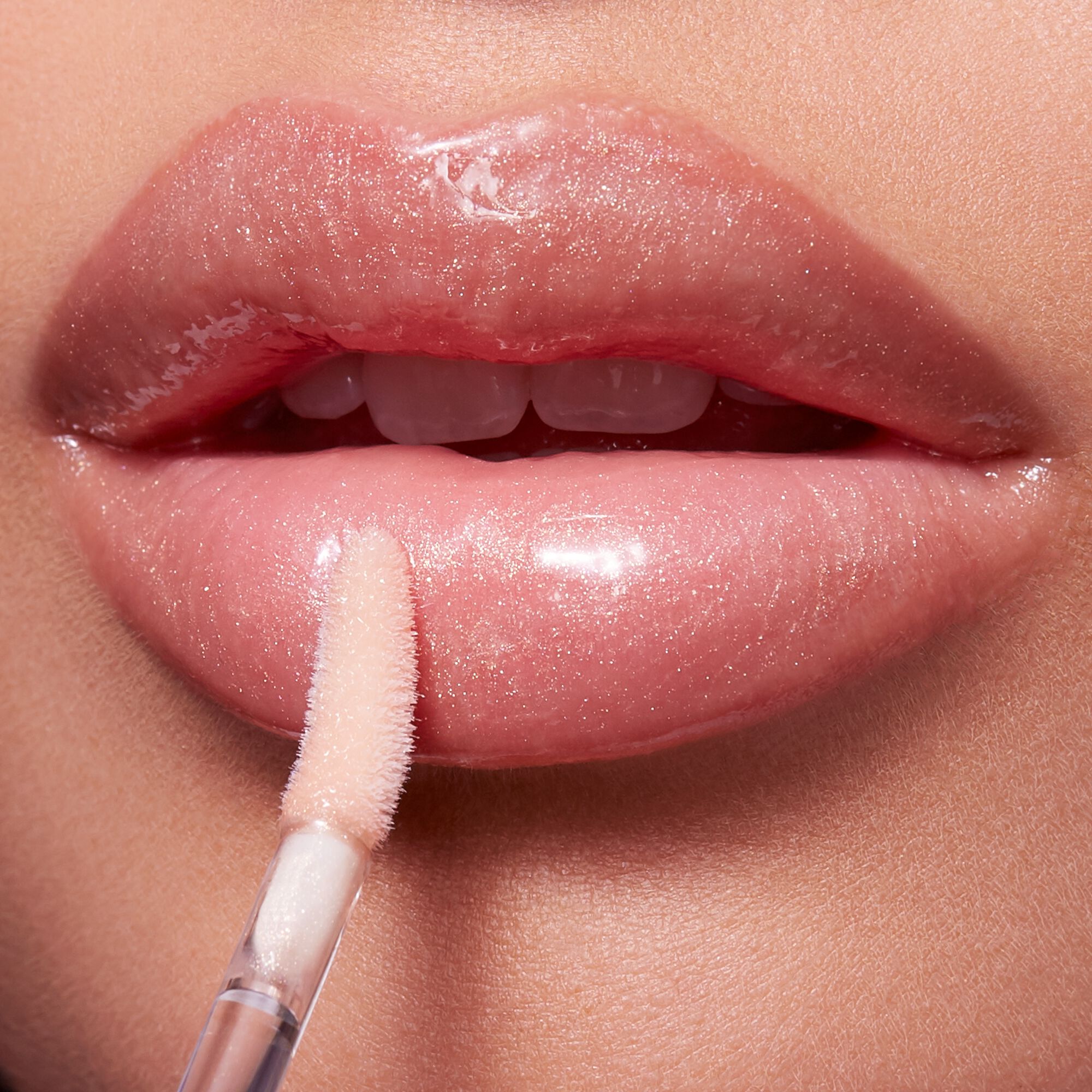 Lip Plumping Gloss e.l.f. Cosmetics UK