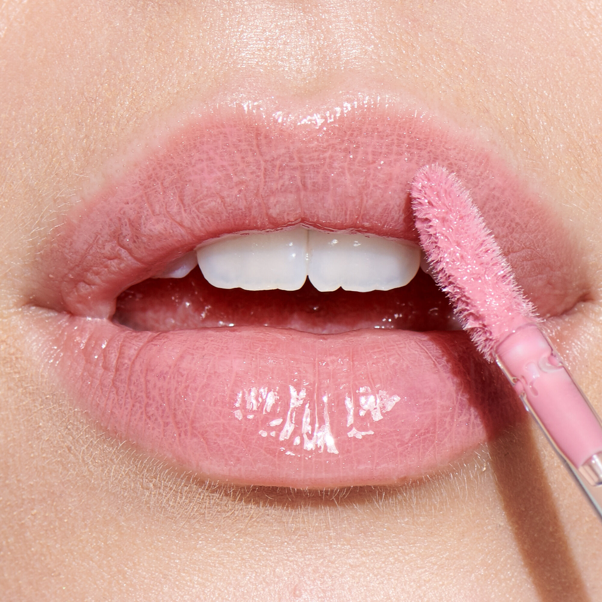 Lip Plumping Gloss Lip Plumper Lip Gloss e.l.f. Cosmetics UK
