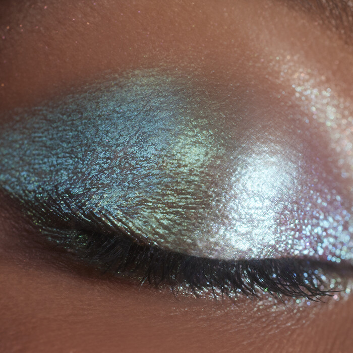 Duochrome Liquid Eyeshadow, Mer-mazing (Metallic White/Blue/Yellow)